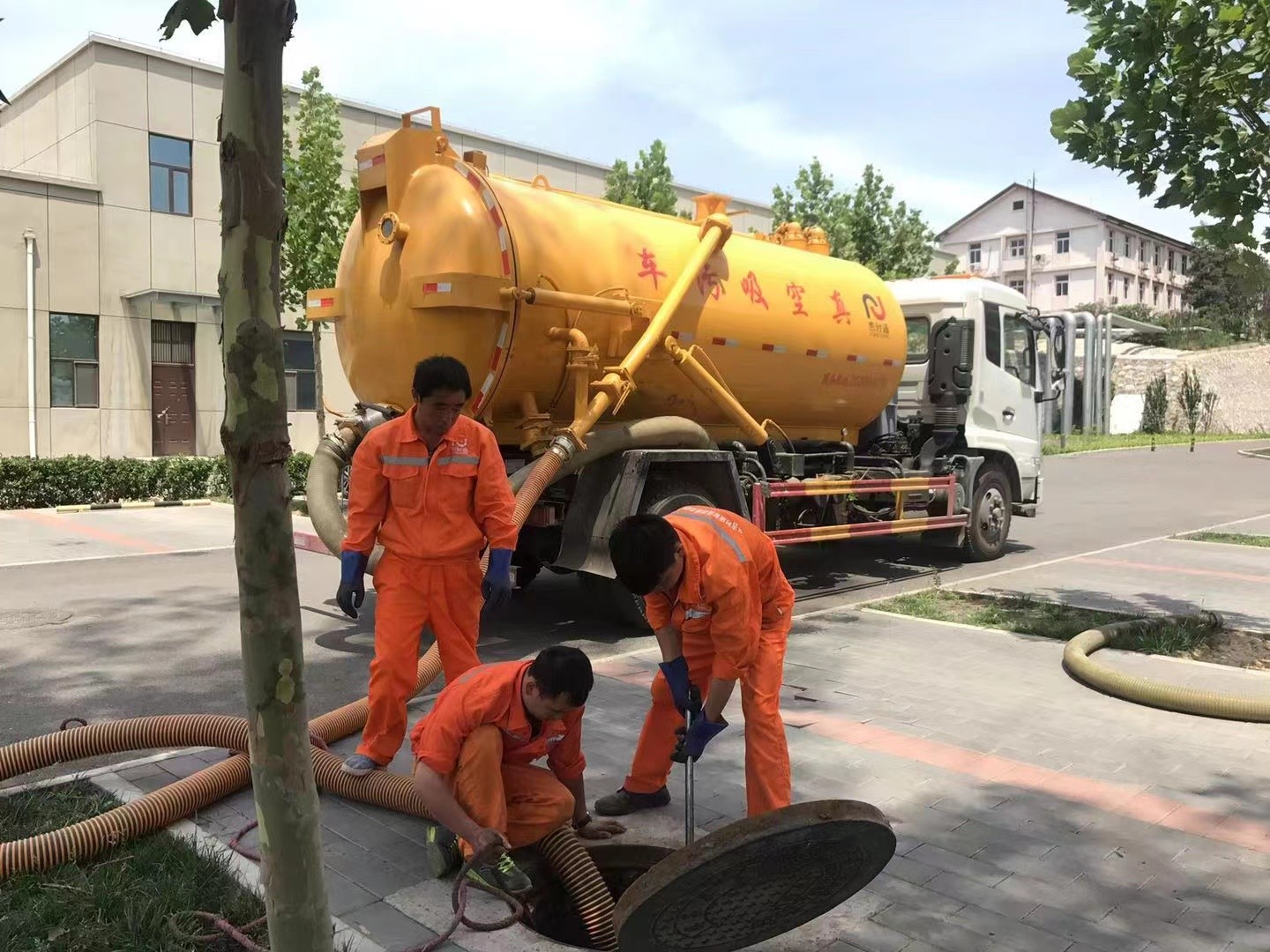 武义化粪池清理与5-8吨吸粪车施工效率分析